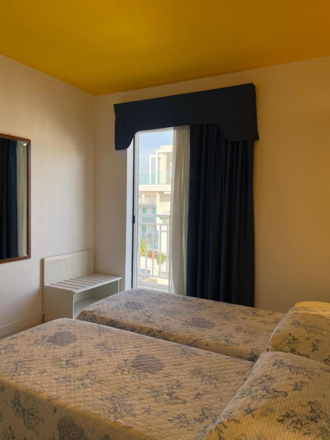 Hotel Portofino ليدو دي يسولو المظهر الخارجي الصورة