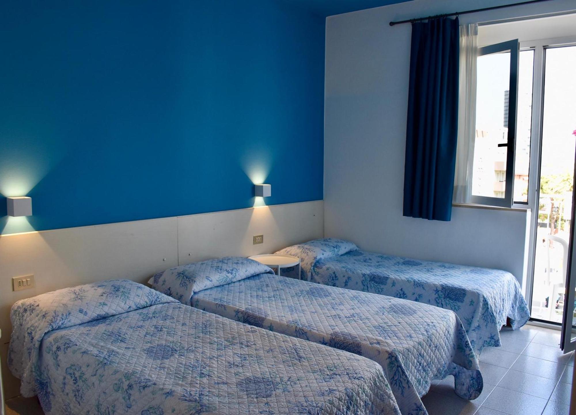 Hotel Portofino ليدو دي يسولو المظهر الخارجي الصورة