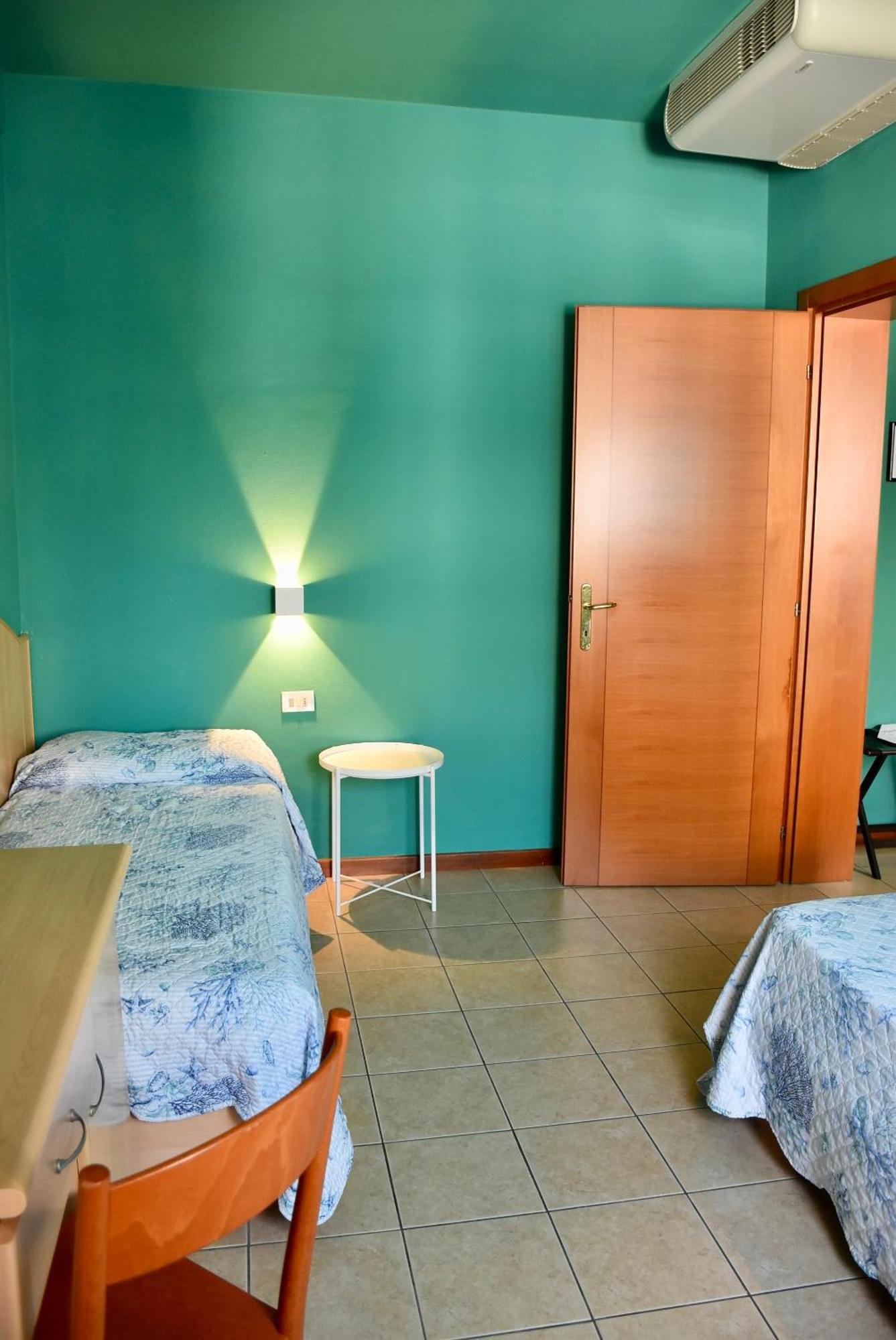Hotel Portofino ليدو دي يسولو المظهر الخارجي الصورة