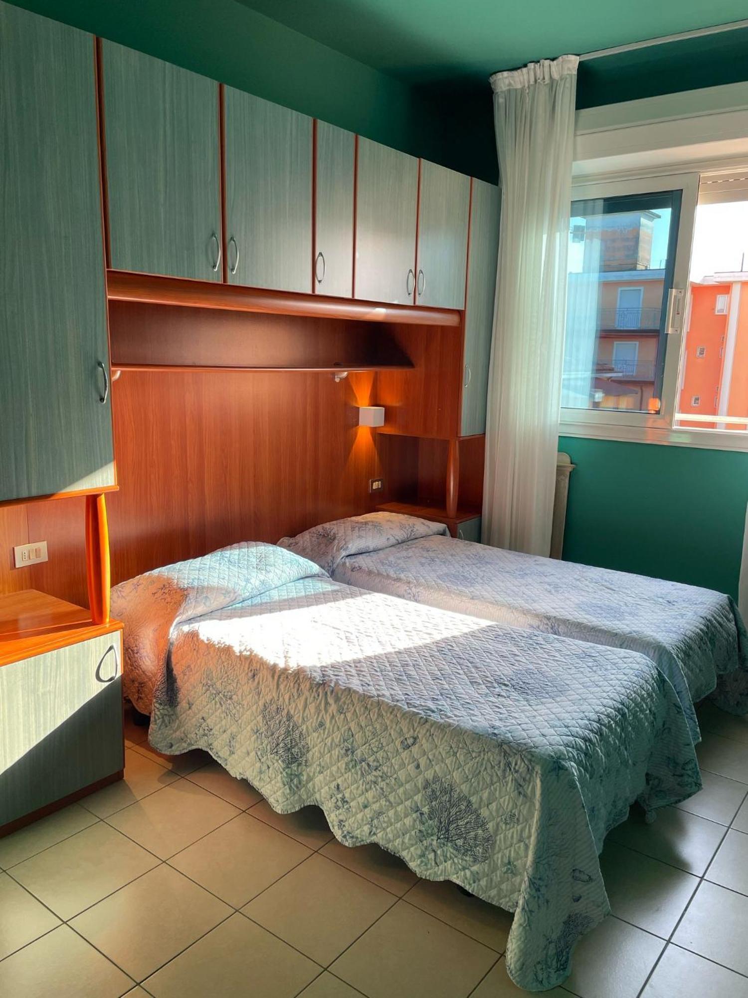 Hotel Portofino ليدو دي يسولو المظهر الخارجي الصورة