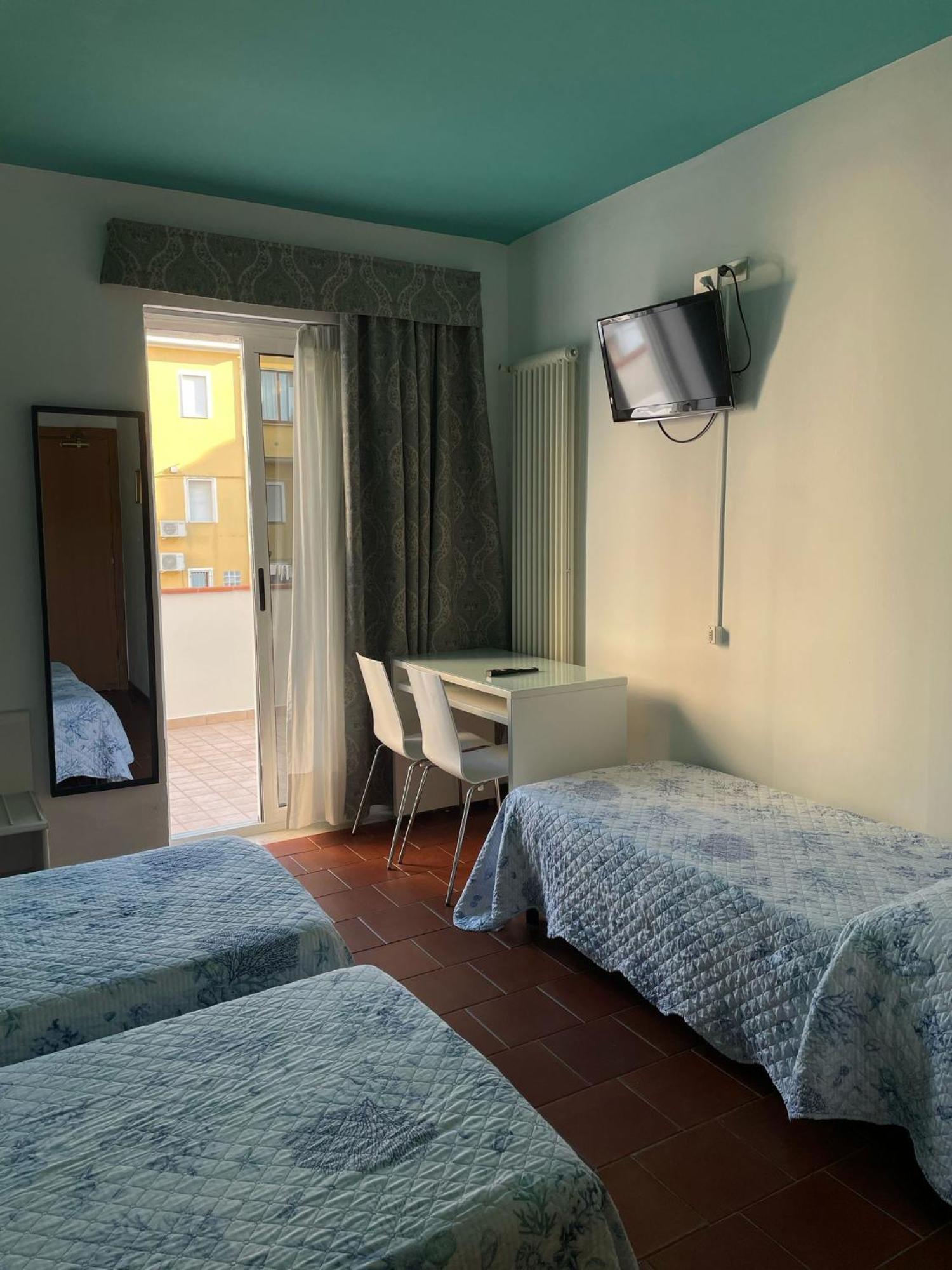 Hotel Portofino ليدو دي يسولو المظهر الخارجي الصورة