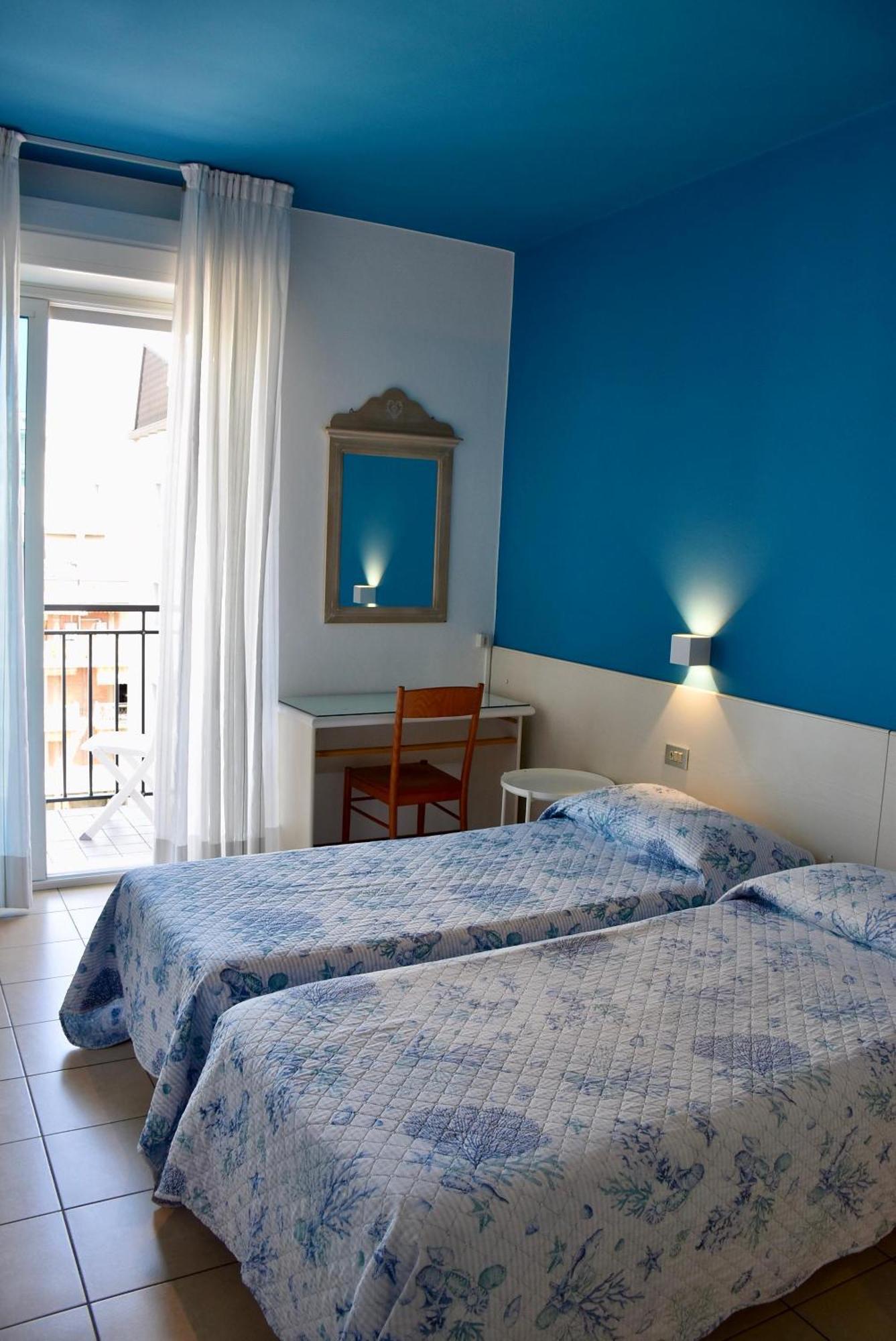 Hotel Portofino ليدو دي يسولو المظهر الخارجي الصورة