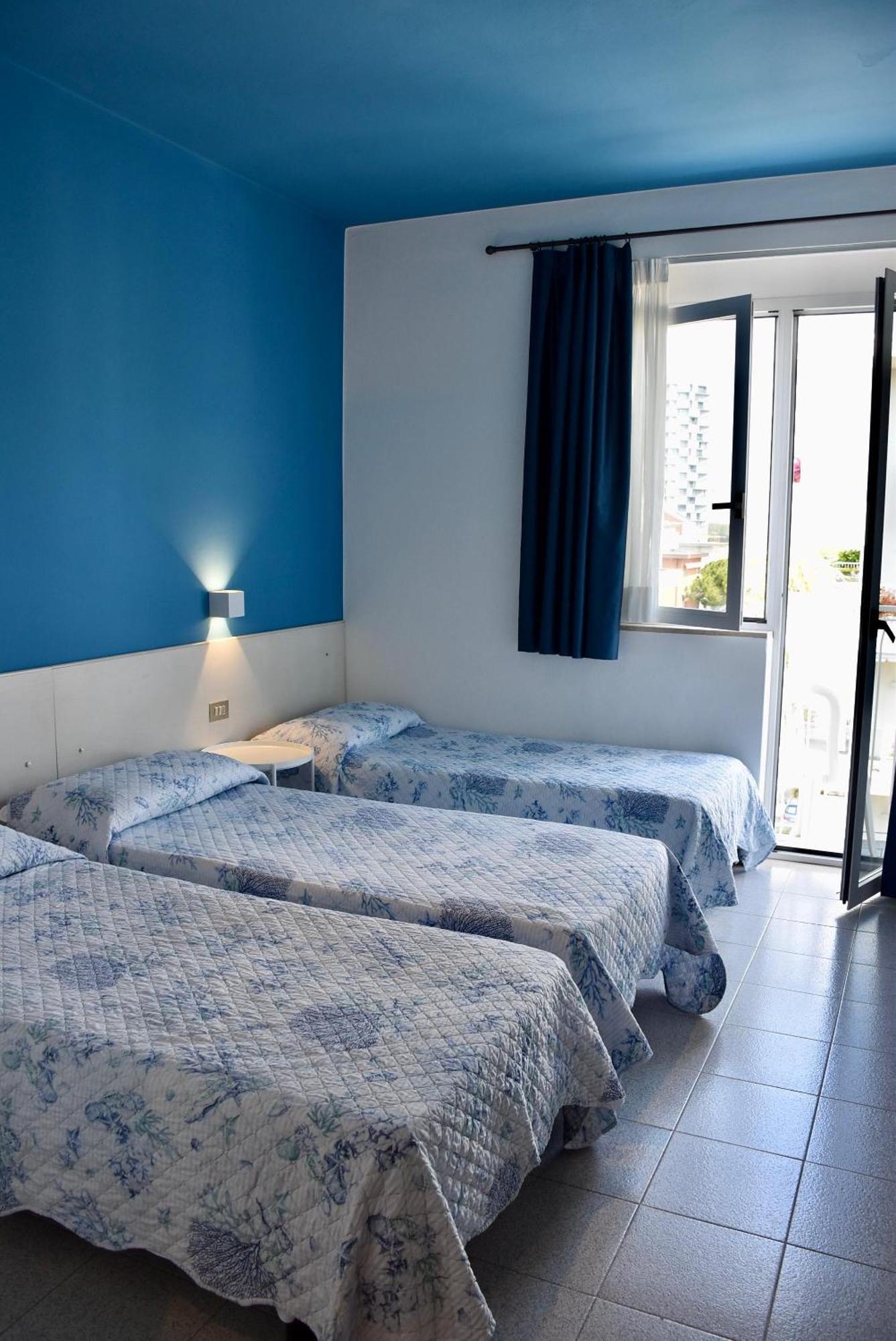 Hotel Portofino ليدو دي يسولو المظهر الخارجي الصورة